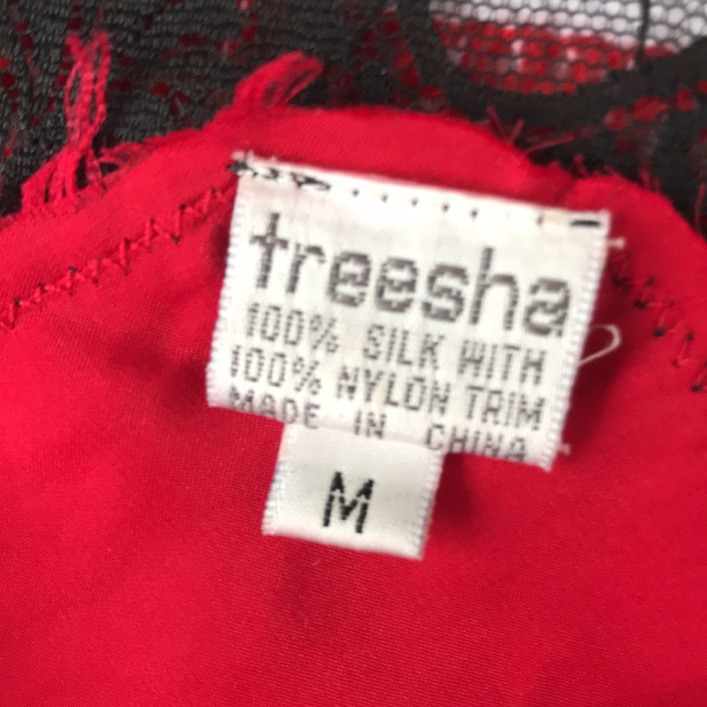 Red silk camisole with black lace trim byTReesha and black lace panties sizeM - Picture 4 of 7